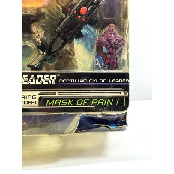 Trendmasters Battlestar Galactica Imperious Leader Reptilian Cylon Leader 1996 - Picture 4 of 15